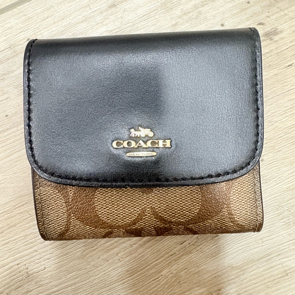Coach Black and Tan Compact Wallet